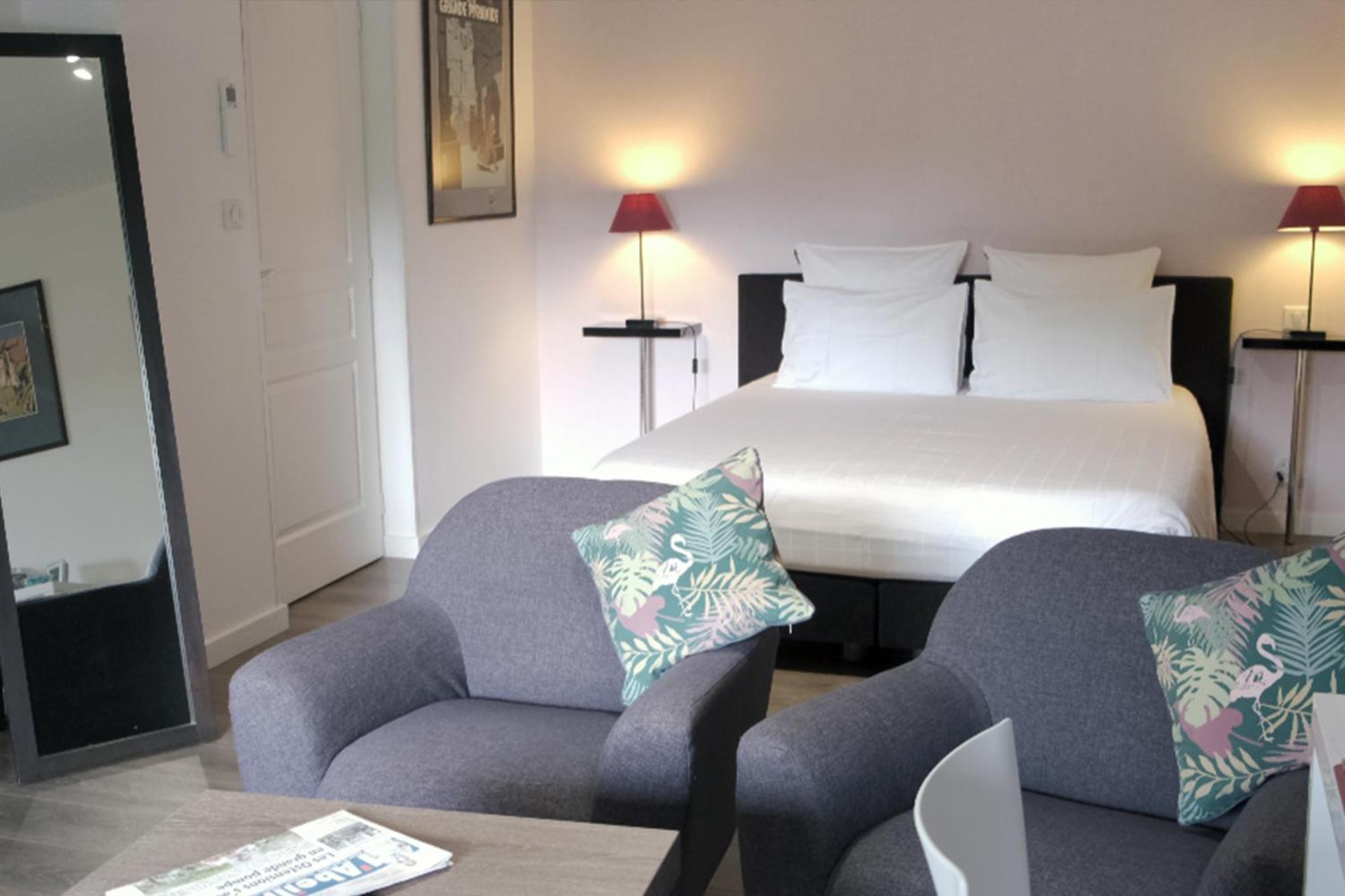 Les Chambres Lauryvan Saint-Junien Exterior photo