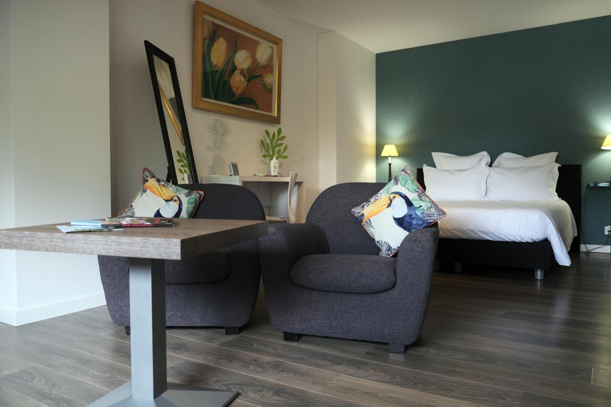 Les Chambres Lauryvan Saint-Junien Exterior photo